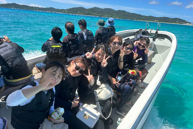 【久米島/はての浜】⭐︎はての浜上陸＆クマノミもいる絶景お魚天国シュノーケルツアー（シュ ノーケルマスク・フィン無料貸出＞