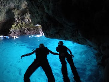 青の洞窟専門店　沖縄ダイビングショップ和に投稿された画像（2018/5/13）