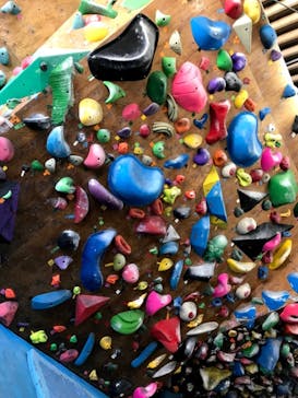 HEADROCK climbing gym（ヘッドロッククライミングジム）に投稿された画像（2021/5/2）