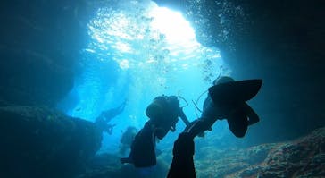 青の洞窟専門店　沖縄ダイビングショップ和に投稿された画像（2021/5/8）