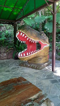 御菓子御殿　名護店　やんばる亜熱帯の森DINO恐竜PARKに投稿された画像（2021/5/16）