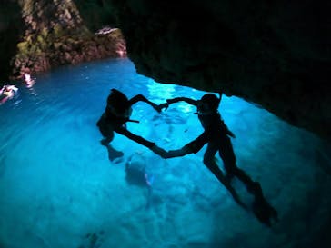 青の洞窟専門店　沖縄ダイビングショップ和に投稿された画像（2021/7/6）