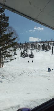 志賀高原中央エリアスキー場に投稿された画像（2022/4/12）