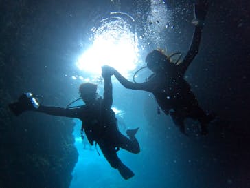 青の洞窟専門店　沖縄ダイビングショップ和に投稿された画像（2022/4/21）