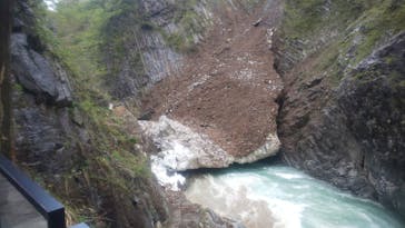 清津峡渓谷トンネルに投稿された画像（2022/4/30）