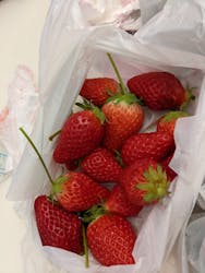 ヘレナ・ストロベリーランドに投稿された画像（2022/5/2）