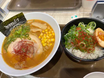 ひらかたパークに投稿された画像（2022/5/4）