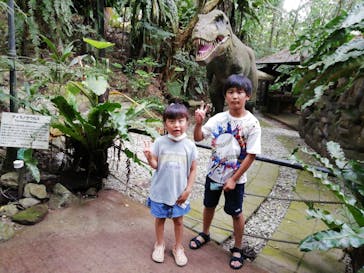 御菓子御殿　名護店　やんばる亜熱帯の森DINO恐竜PARKに投稿された画像（2022/7/16）