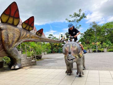 御菓子御殿　名護店　やんばる亜熱帯の森DINO恐竜PARKに投稿された画像（2022/8/18）