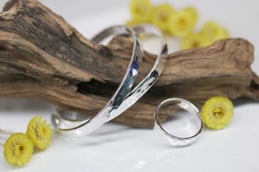 渋谷の彫金教室 studio crucible（スタジオ クルーシブル）に投稿された画像（2023/1/30）