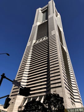 横浜ランドマークタワー 69階展望フロア スカイガーデンに投稿された画像（2023/2/1）