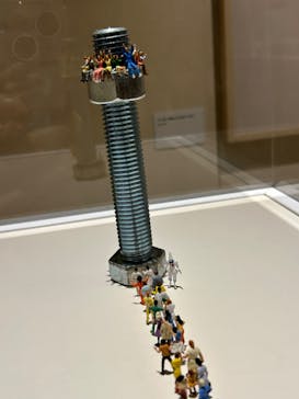 MINIATURE LIFE展 ー田中達也 見立ての世界ーに投稿された画像（2023/5/16）