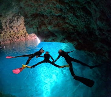 青の洞窟専門店　沖縄ダイビングショップ和に投稿された画像（2023/8/24）