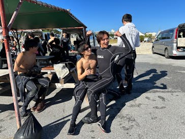 青の洞窟専門店　沖縄ダイビングショップ和に投稿された画像（2023/12/8）