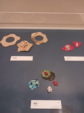 特別展　コスチュームジュエリー 美の変革者たち　シャネル、ディオール、スキャパレッリ　小瀧千佐子コレクションよりに投稿された画像（2024/3/30）