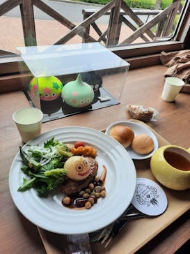 ニジゲンノモリに投稿された画像（2024/5/11）