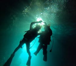 青の洞窟専門店　沖縄ダイビングショップ和に投稿された画像（2024/5/30）