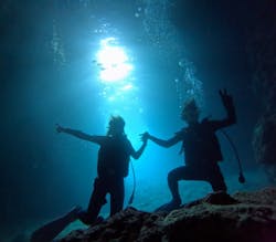 青の洞窟専門店　沖縄ダイビングショップ和に投稿された画像（2024/5/30）