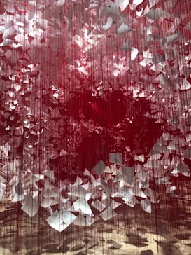 塩田千春　つながる私（アイ）　@大阪中之島美術館に投稿された画像（2024/9/21）