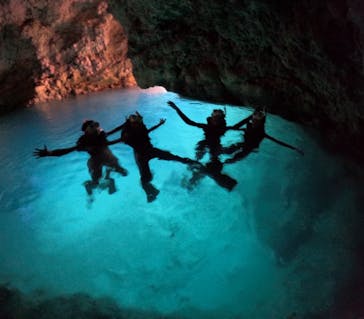 青の洞窟専門店　沖縄ダイビングショップ和に投稿された画像（2024/10/14）