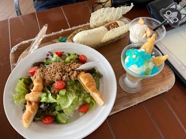 ニジゲンノモリに投稿された画像（2024/11/1）