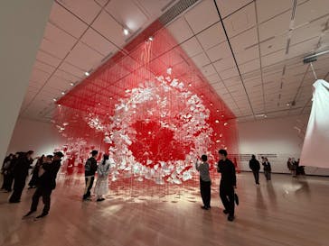 塩田千春　つながる私（アイ）　@大阪中之島美術館に投稿された画像（2024/11/6）