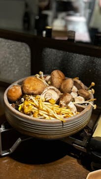 裏の山の木の子に投稿された画像（2024/12/1）