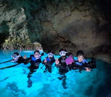 青の洞窟専門店　沖縄ダイビングショップ和に投稿された画像（2024/12/11）