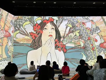 グラン・パレ・イマーシブ　永遠のミュシャに投稿された画像（2024/12/13）