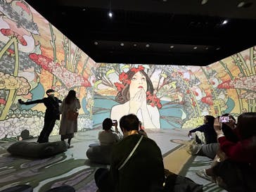 グラン・パレ・イマーシブ　永遠のミュシャに投稿された画像（2024/12/29）