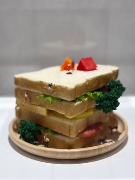 MINIATURE LIFE展 ー田中達也 見立ての世界ー　in　門司港レトロに投稿された画像（2025/1/12）