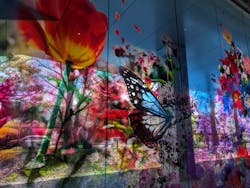 蜷川実花展 with EiM：彼岸の光、此岸の影 NINAGAWA Mika with EiM：Lights of the beyond, Shadows of this worldに投稿された画像（2025/4/20）