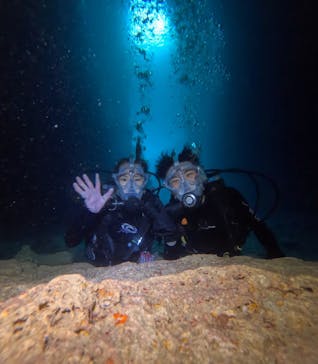 青の洞窟専門店　沖縄ダイビングショップ和に投稿された画像（2025/5/21）