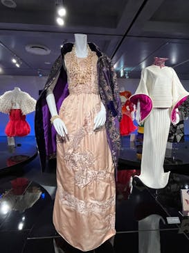 GLAM―黒柳徹子、時代を超えるスタイル―に投稿された画像（2025/6/3）