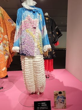 GLAM―黒柳徹子、時代を超えるスタイル―に投稿された画像（2025/6/5）