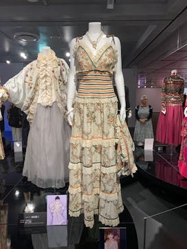 GLAM―黒柳徹子、時代を超えるスタイル―に投稿された画像（2025/6/13）