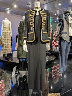 GLAM―黒柳徹子、時代を超えるスタイル―に投稿された画像（2025/6/14）