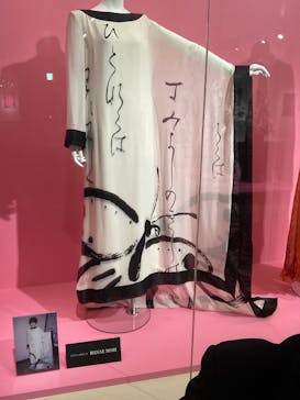 GLAM―黒柳徹子、時代を超えるスタイル―に投稿された画像（2025/6/23）