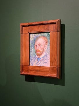 阪神・淡路大震災30年 　　大ゴッホ展　夜のカフェテラスに投稿された画像（2025/9/21）