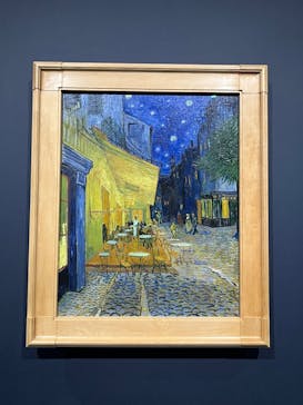 阪神・淡路大震災30年 　　大ゴッホ展　夜のカフェテラスに投稿された画像（2025/9/25）