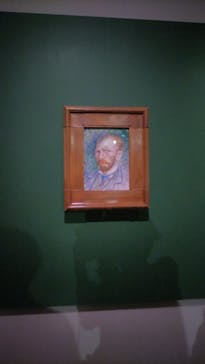 阪神・淡路大震災30年 　　大ゴッホ展　夜のカフェテラスに投稿された画像（2025/10/5）