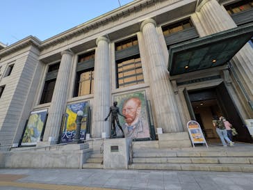 阪神・淡路大震災30年 　　大ゴッホ展　夜のカフェテラスに投稿された画像（2025/10/8）
