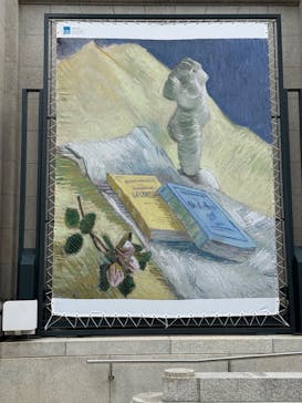 阪神・淡路大震災30年 　　大ゴッホ展　夜のカフェテラスに投稿された画像（2025/10/28）