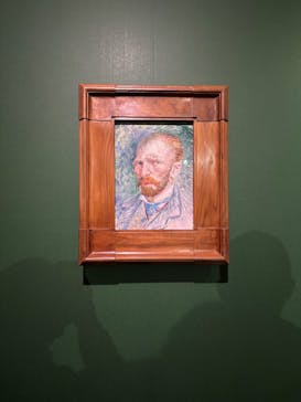 阪神・淡路大震災30年 　　大ゴッホ展　夜のカフェテラスに投稿された画像（2025/11/15）