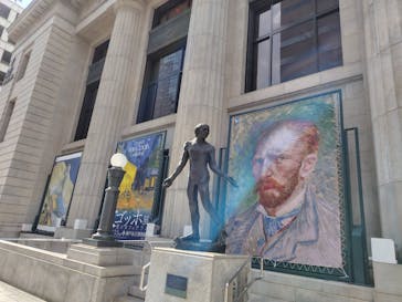 阪神・淡路大震災30年 　　大ゴッホ展　夜のカフェテラスに投稿された画像（2025/11/21）