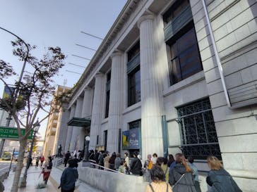 阪神・淡路大震災30年 　　大ゴッホ展　夜のカフェテラスに投稿された画像（2025/11/26）