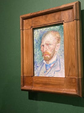 阪神・淡路大震災30年 　　大ゴッホ展　夜のカフェテラスに投稿された画像（2025/11/27）