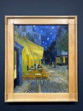 阪神・淡路大震災30年 　　大ゴッホ展　夜のカフェテラスに投稿された画像（2025/12/11）