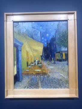 阪神・淡路大震災30年 　　大ゴッホ展　夜のカフェテラスに投稿された画像（2025/12/24）