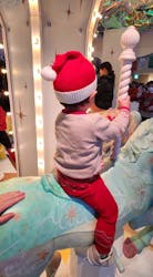 阪急うめだ本店『クリスマスマーケット2025』に投稿された画像（2025/12/25）